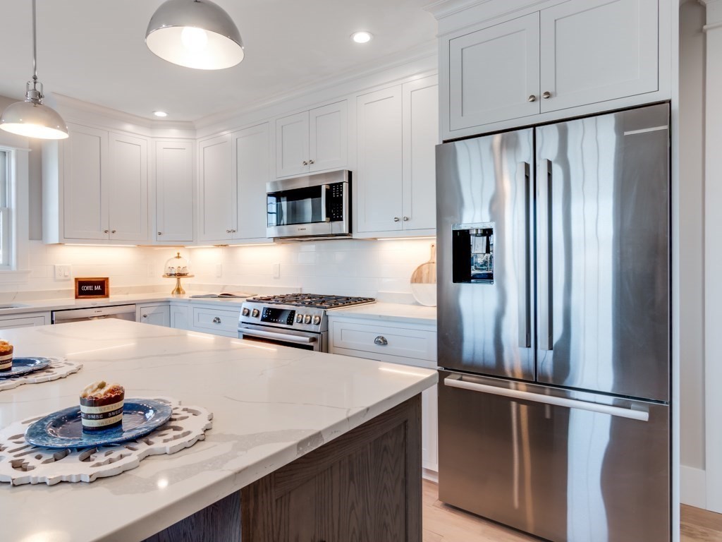 35 Fuller Street, Unit PH Gloucester, MA 01930 - Photo 12 of 40