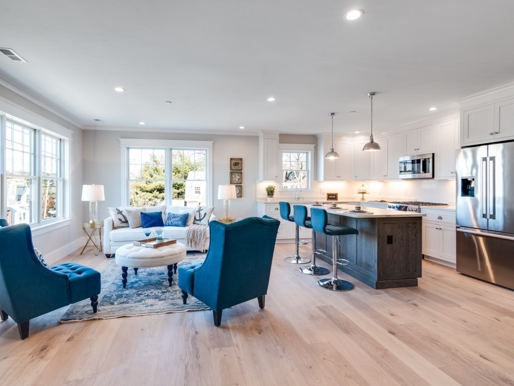 35 Fuller Street, Unit PH Gloucester, MA 01930 - Photo 8 of 40