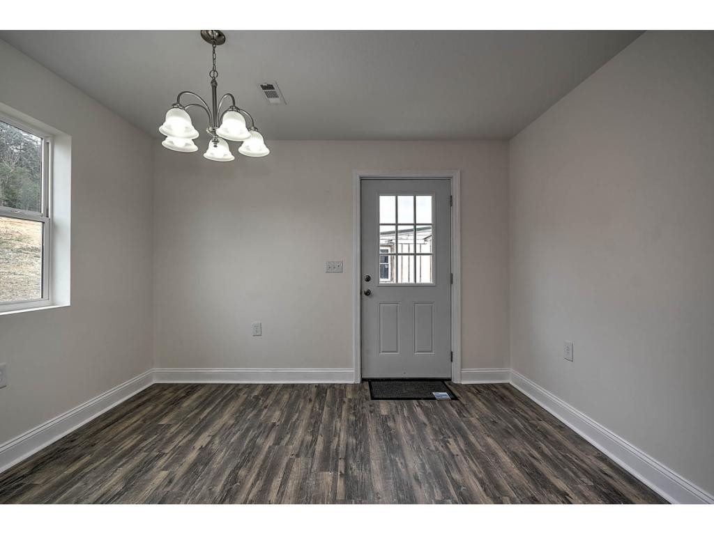 1410 West Vann Road Greeneville, TN 37743 - Photo 11 of 21 Photo 11