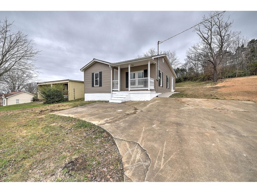 1410 West Vann Road Greeneville, TN 37743 - Photo 2 of 21 Photo 2