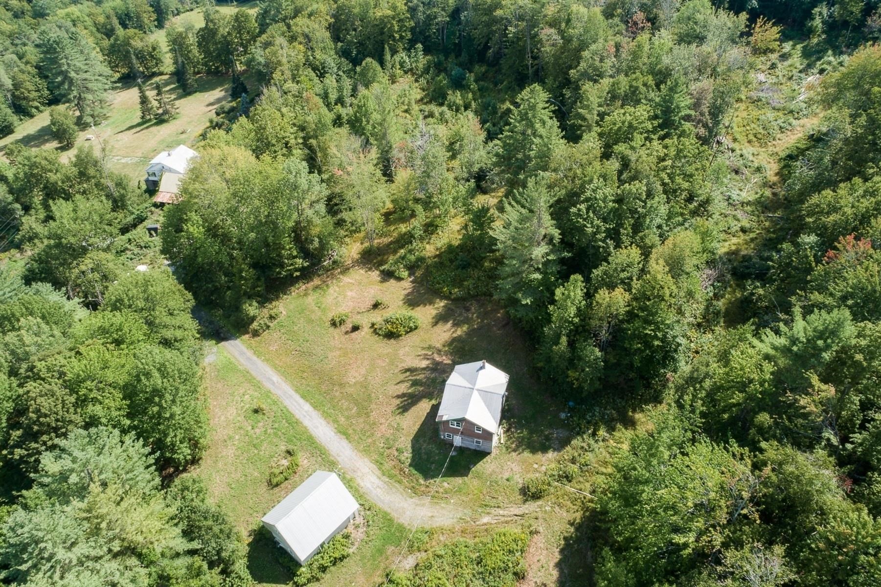 591 MacIntosh Hill Road Bethel, VT 05060 - Photo 3 of 6