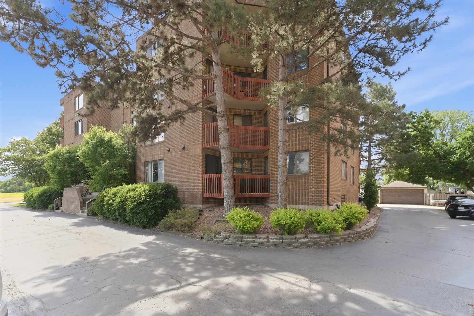 6401 Pershing Road, Unit 105 Stickney, IL 60402 - Photo 4 of 32