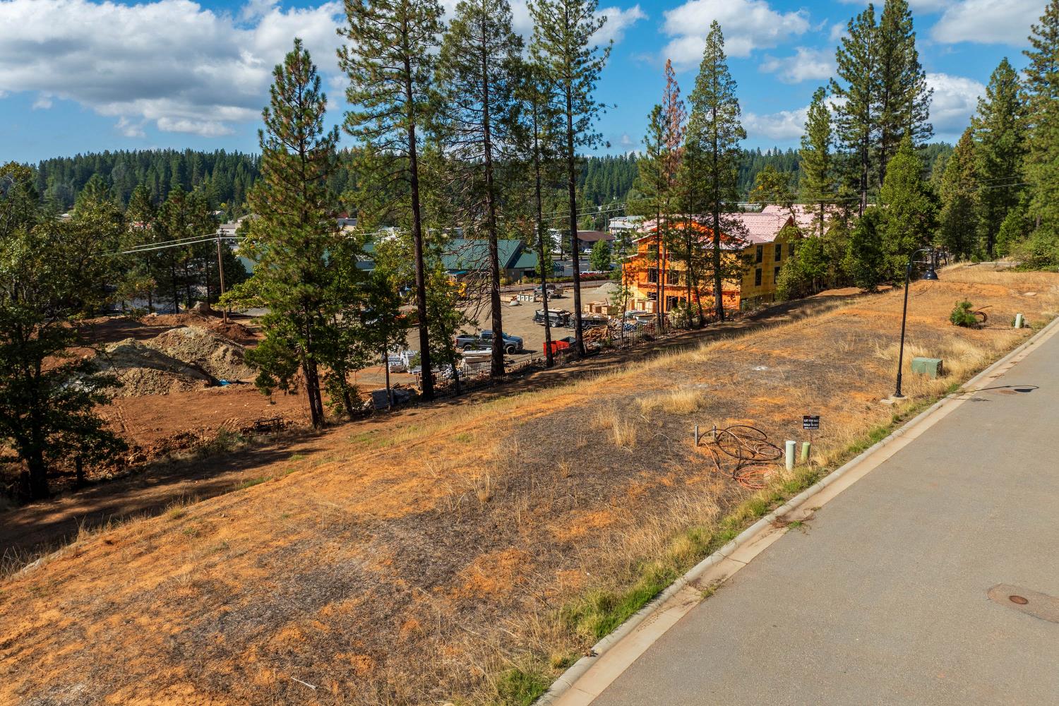 126 Jackrabbit Road Grass Valley, CA 95945 - Photo 5 of 8 a view of a pathway with a wrought fence