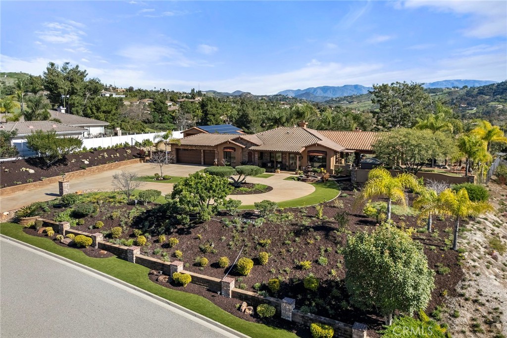 3670 Genista Place Fallbrook, CA 92028 - Photo 9 of 61