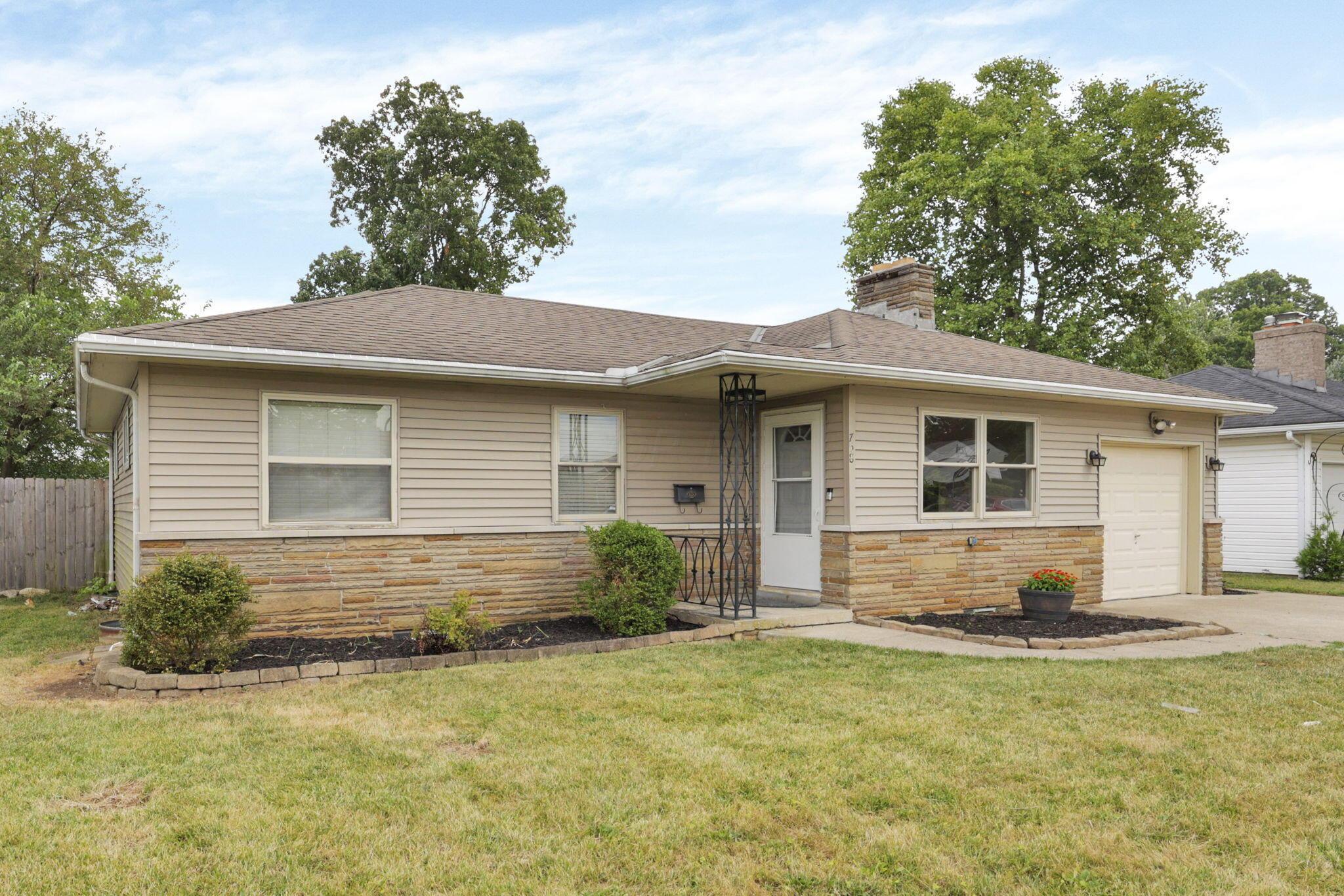 758 Salisbury Road Columbus, OH 43204 - Photo 2 of 34 2-web-or-mls-0N4A1647 - Copy