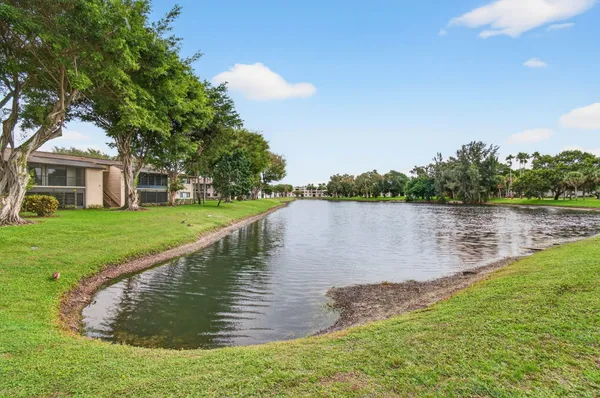 $125,000 | 15496 Lakes Of Delray Boulevard, Unit 206, Delray Beach, FL 33484