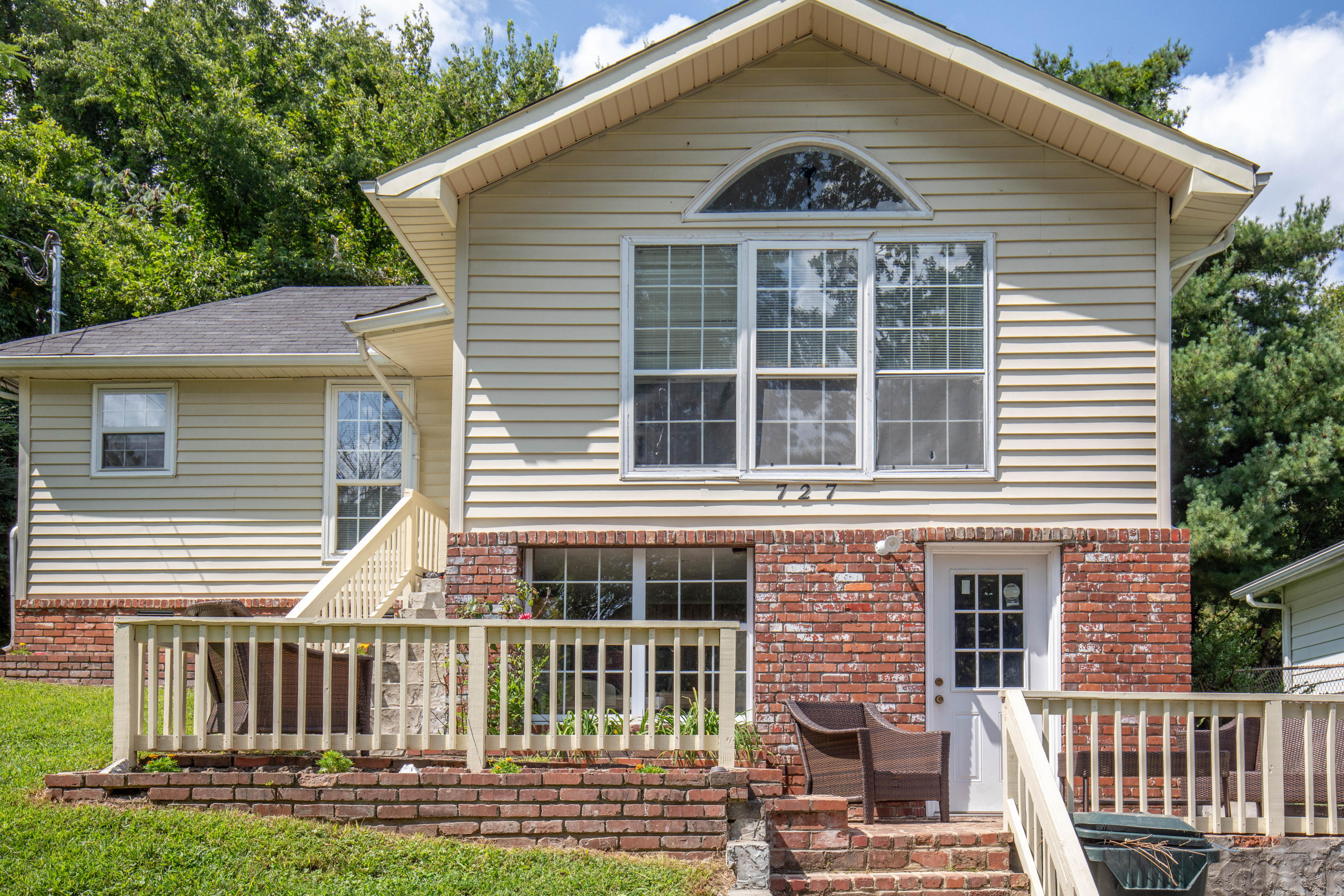 727 Talley Road Chattanooga, TN 37411 - Photo 4 of 26 B5D_0118
