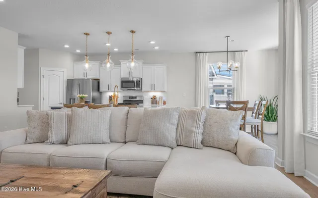 $574,900 | 107 Farmridge Way, Moyock, NC 27958