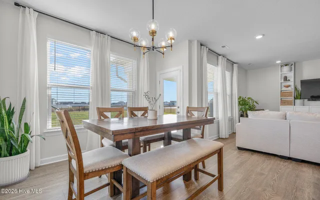 $574,900 | 107 Farmridge Way, Moyock, NC 27958