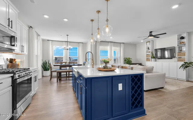 $574,900 | 107 Farmridge Way, Moyock, NC 27958