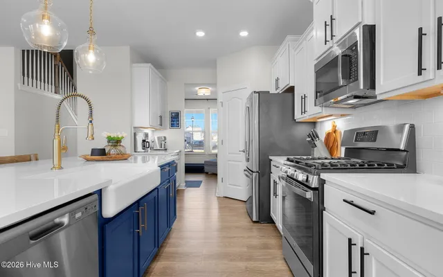 $574,900 | 107 Farmridge Way, Moyock, NC 27958