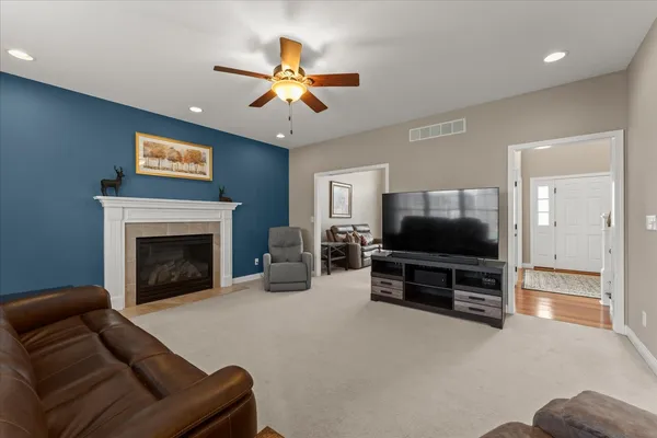 $535,000 | 1108 East White Oak Road, Mahomet, IL 61853