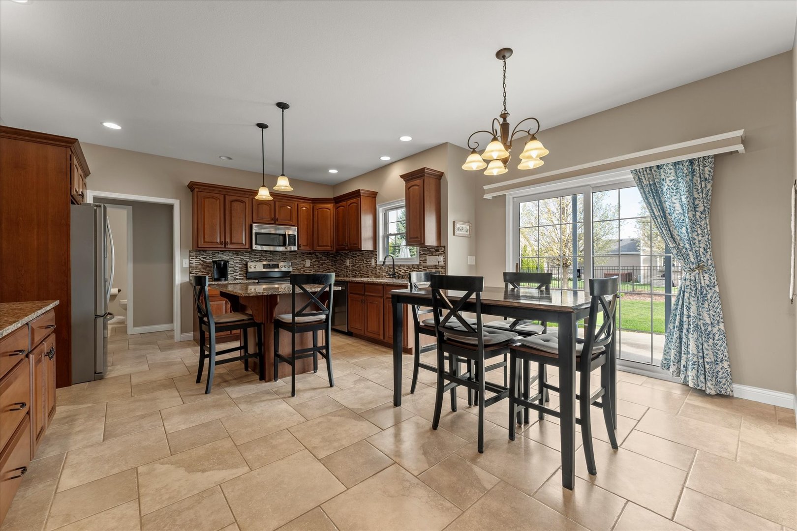 1108 East White Oak Road Mahomet, IL 61853 - Photo 13 of 55