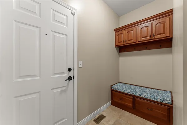 $535,000 | 1108 East White Oak Road, Mahomet, IL 61853