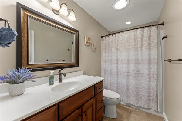 $535,000 | 1108 East White Oak Road, Mahomet, IL 61853