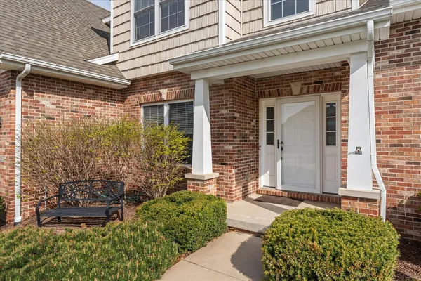 $535,000 | 1108 East White Oak Road, Mahomet, IL 61853