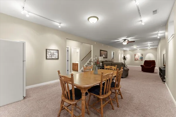 $535,000 | 1108 East White Oak Road, Mahomet, IL 61853