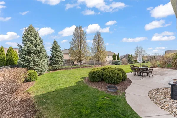 $535,000 | 1108 East White Oak Road, Mahomet, IL 61853