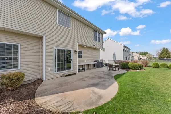 $535,000 | 1108 East White Oak Road, Mahomet, IL 61853