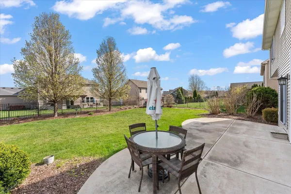 $535,000 | 1108 East White Oak Road, Mahomet, IL 61853