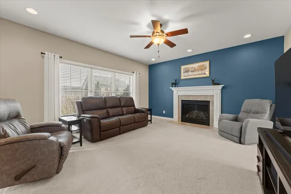 $535,000 | 1108 East White Oak Road, Mahomet, IL 61853