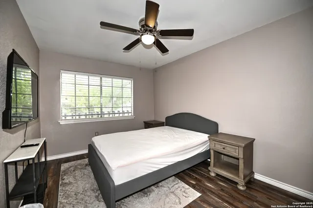 $1,700 | 10819 Crown Vw Drive, San Antonio, TX 78239