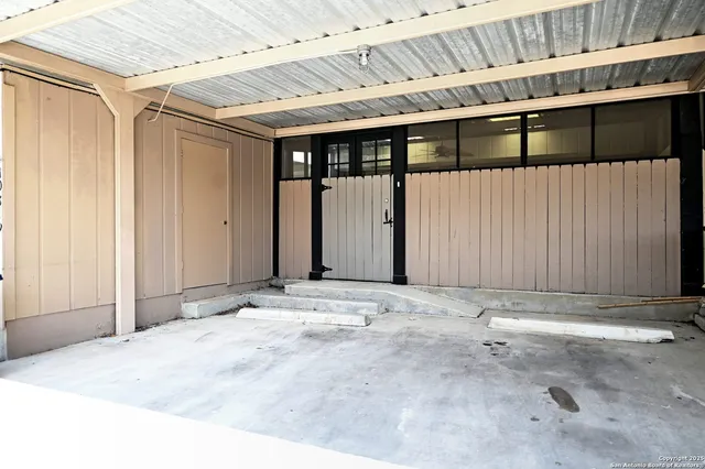 $1,700 | 10819 Crown Vw Drive, San Antonio, TX 78239