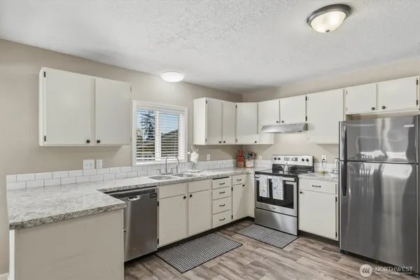 $409,000 | 3805 Pacific Way, Longview, WA 98632