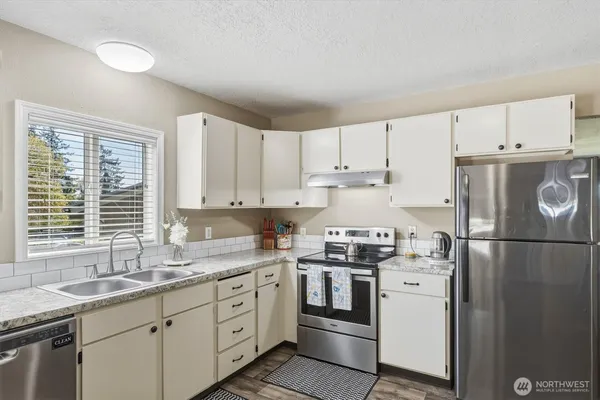 $409,000 | 3805 Pacific Way, Longview, WA 98632