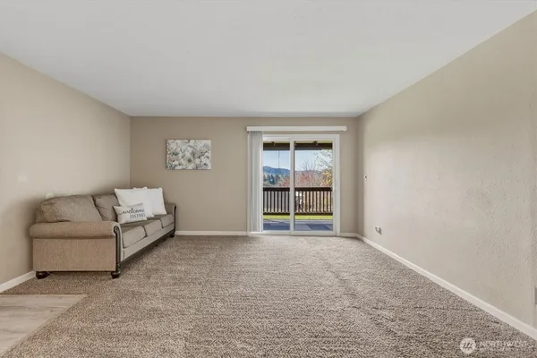 $409,000 | 3805 Pacific Way, Longview, WA 98632