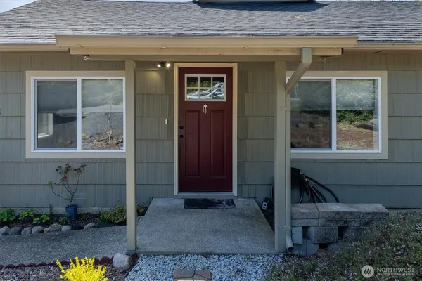 $409,000 | 3805 Pacific Way, Longview, WA 98632