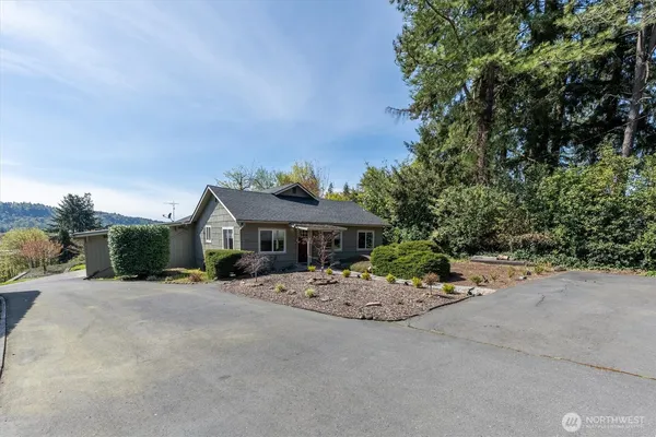 $409,000 | 3805 Pacific Way, Longview, WA 98632