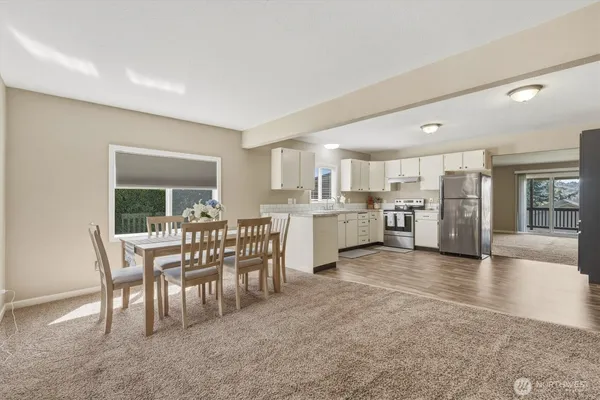 $409,000 | 3805 Pacific Way, Longview, WA 98632