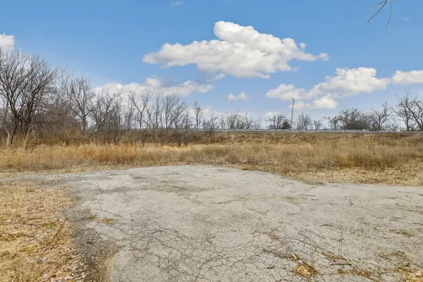 $150,000 | 114 North Columbine Avenue, Lombard, IL 60148