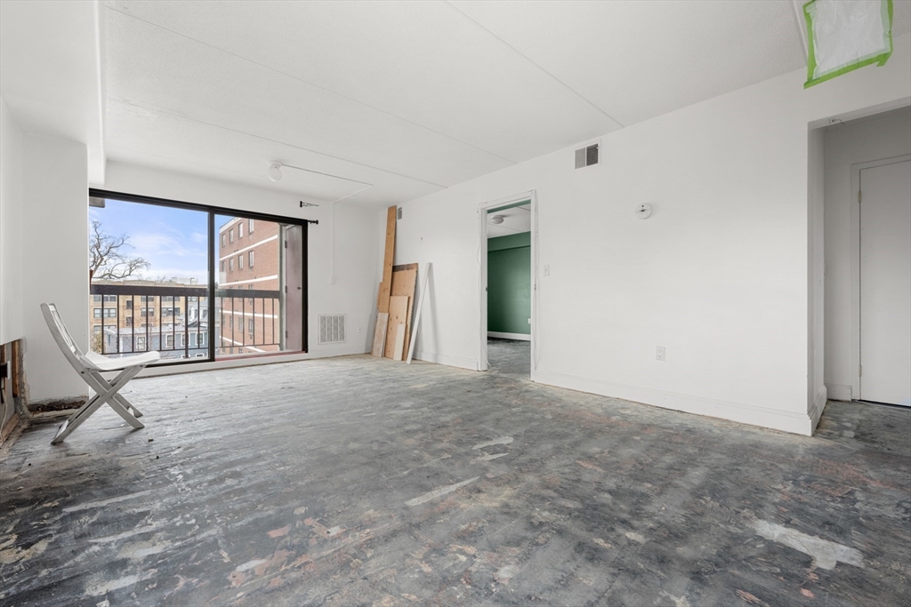 280 Harvard Street, Unit 4D Cambridge, MA 02139 - Photo 2 of 19