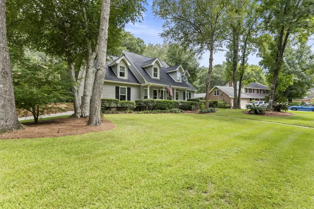 $612,500 | 124 Brandywine Drive, Summerville, SC 29485