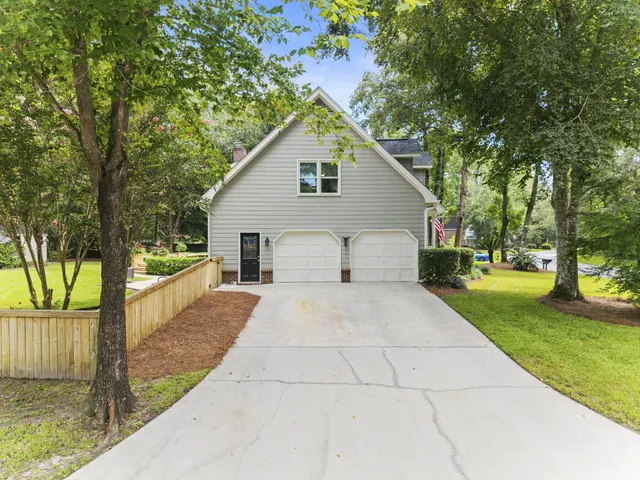 $612,500 | 124 Brandywine Drive, Summerville, SC 29485