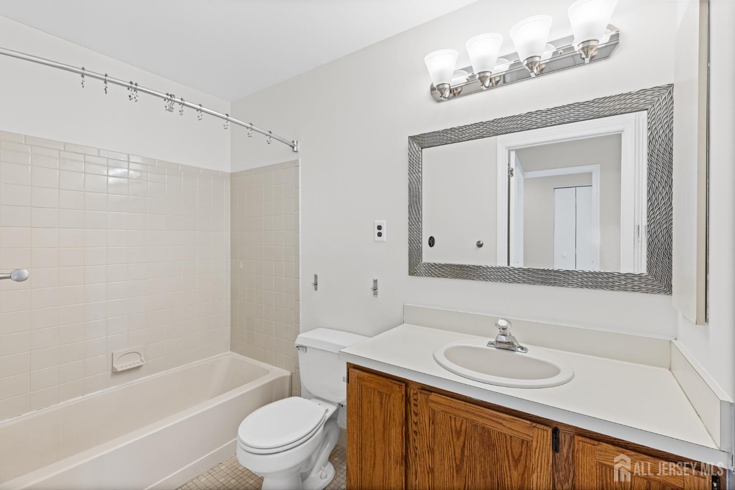 341 Silvia Street Ewing, NJ 08628 - Photo 23 of 28