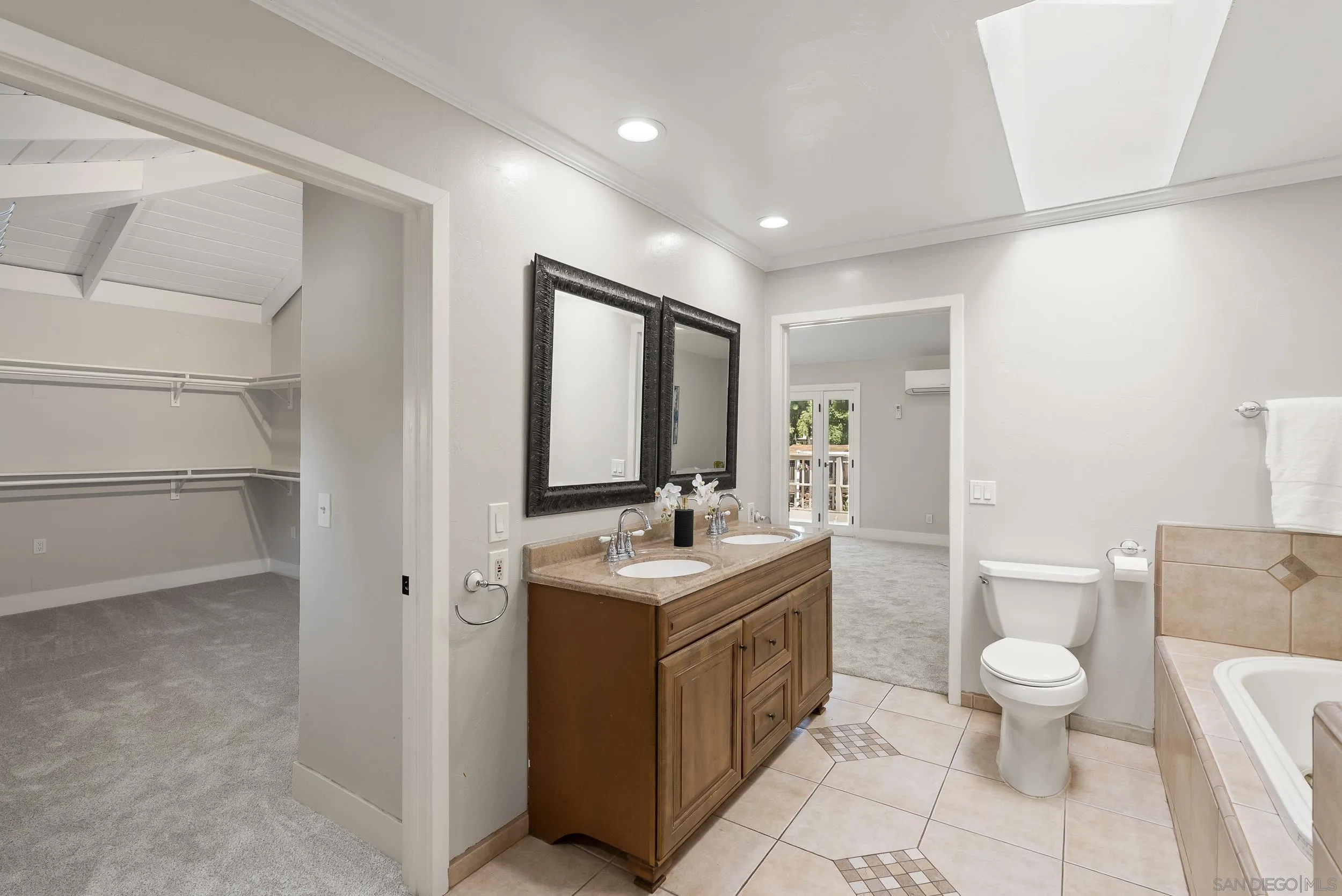 2420 Dehesa Road El Cajon, CA 92019 - Photo 11 of 66