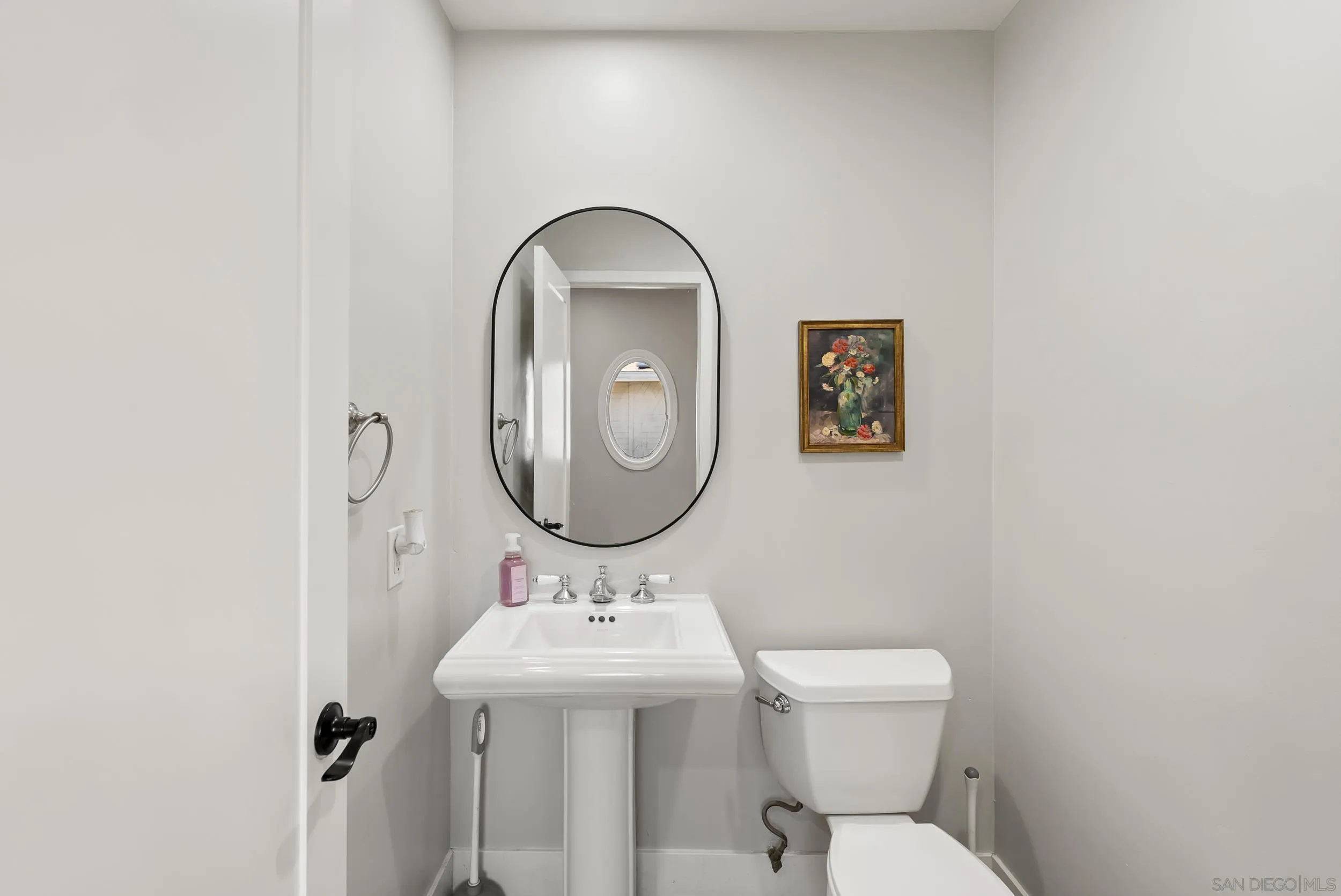 2420 Dehesa Road El Cajon, CA 92019 - Photo 13 of 66