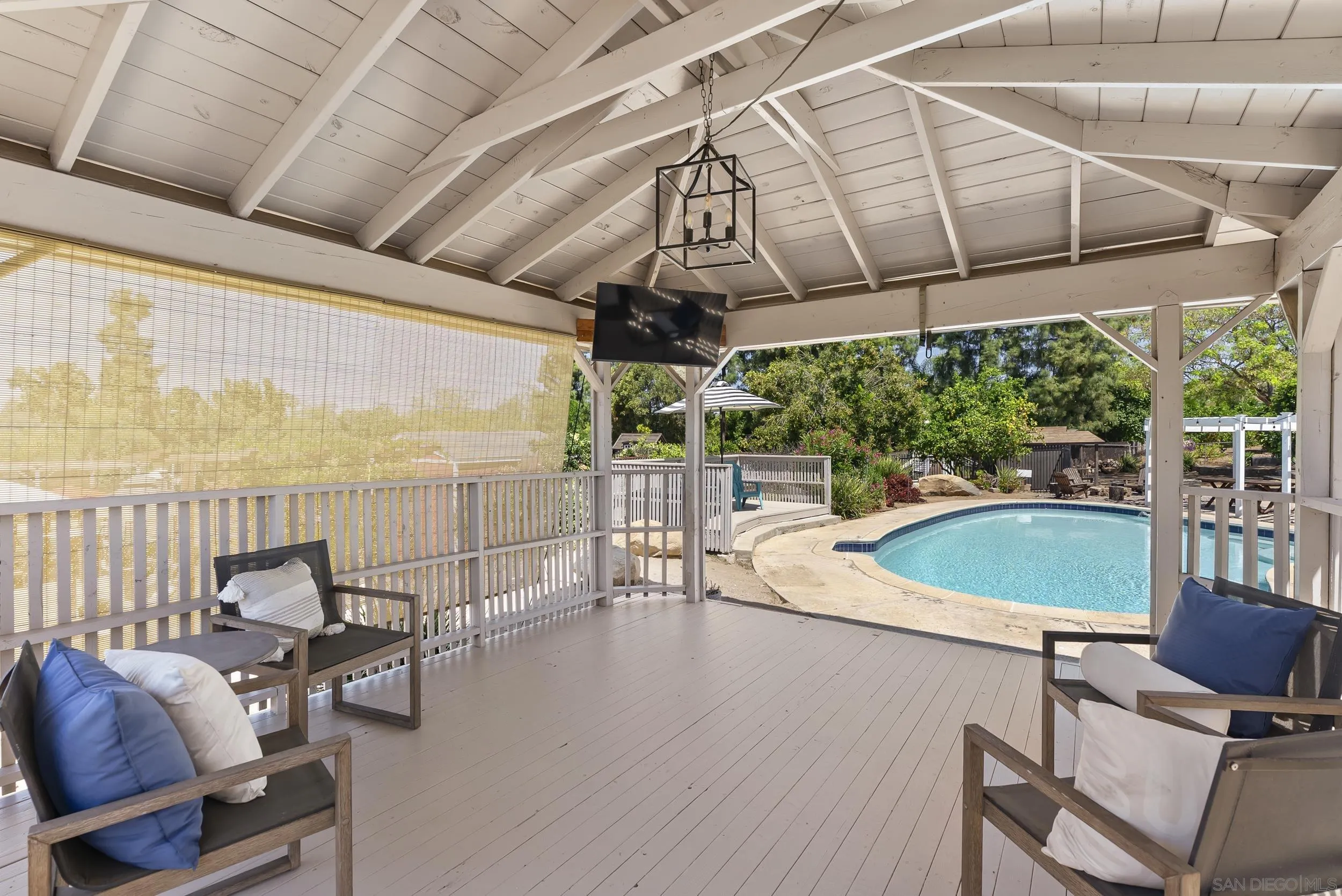 2420 Dehesa Road El Cajon, CA 92019 - Photo 26 of 66