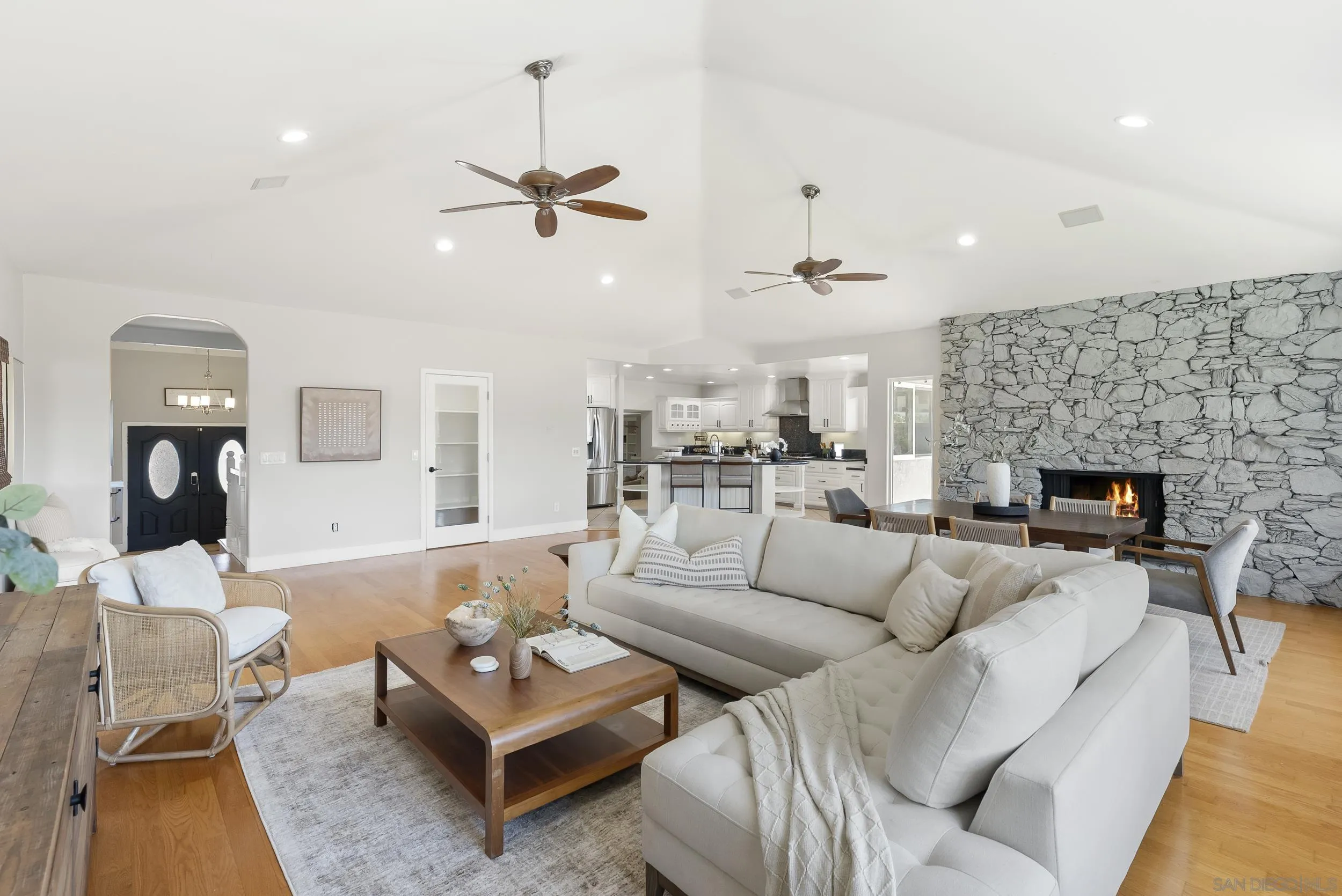 2420 Dehesa Road El Cajon, CA 92019 - Photo 5 of 66