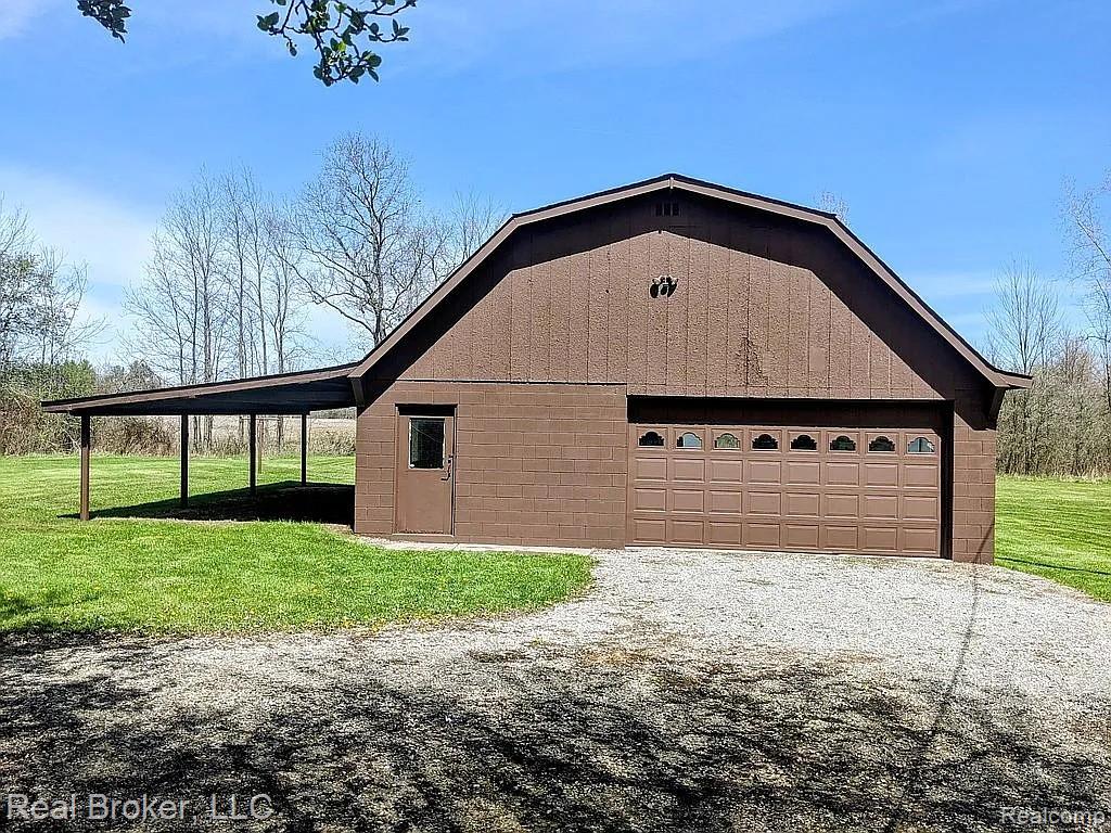 7860 Rynn Road Avoca, MI 48006 - Photo 27 of 34