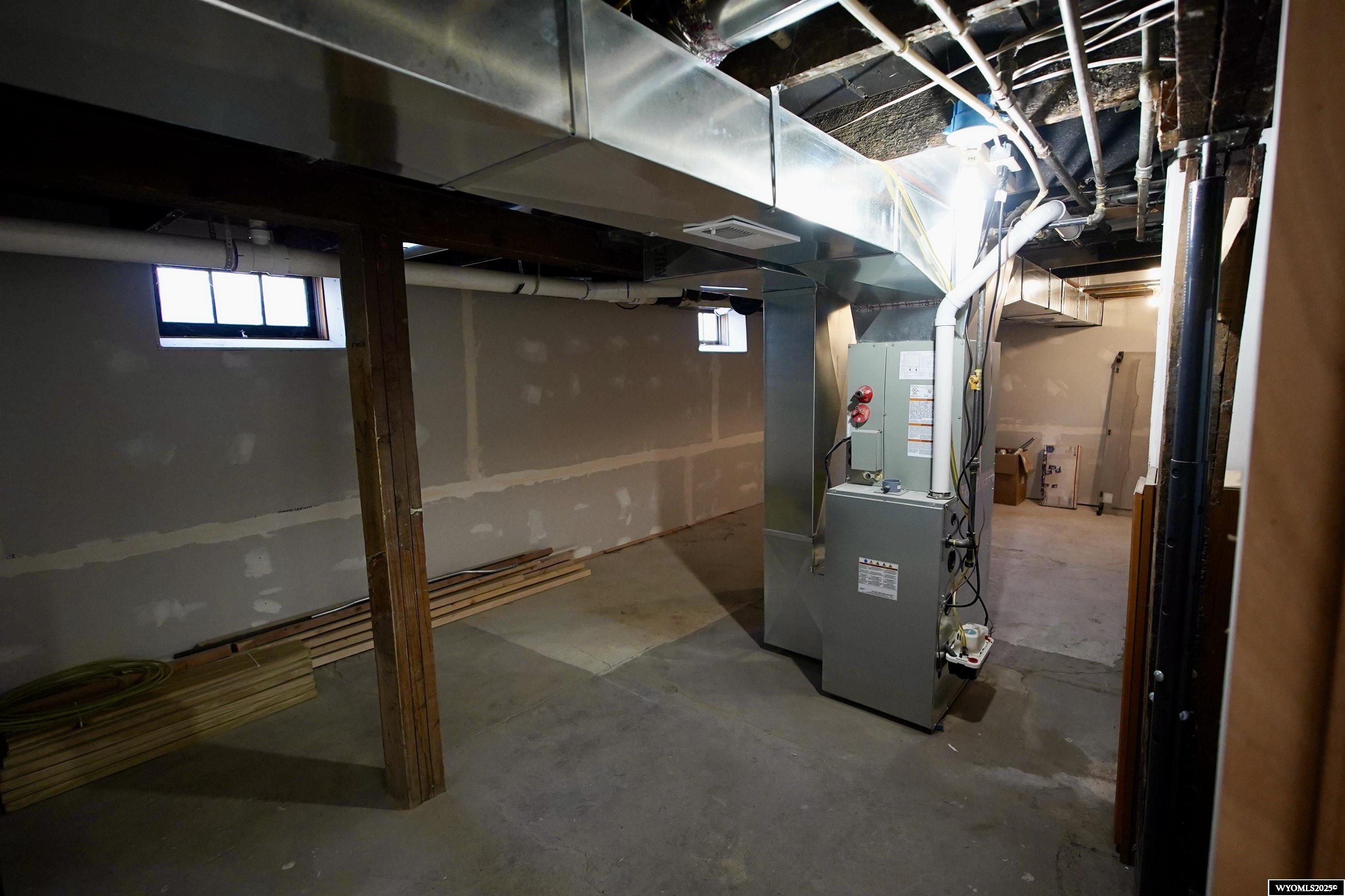 620 North 6th Street Douglas, WY 82633 - Photo 19 of 22