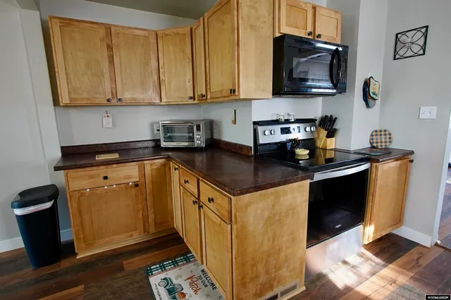 $259,500 | 620 North 6th Street, Douglas, WY 82633