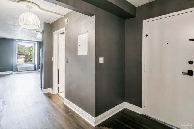 $144,900 | 224 East Garden Street, Unit 353, Pensacola, FL 32502