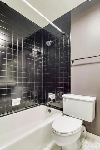 $144,900 | 224 East Garden Street, Unit 353, Pensacola, FL 32502