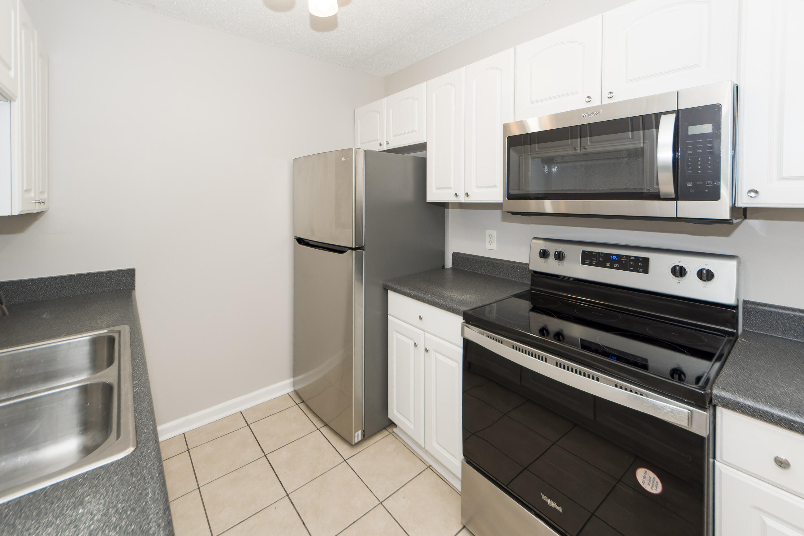 1303 Mathis Ferry Road Mount Pleasant, SC 29464 - Photo 12 of 25 12