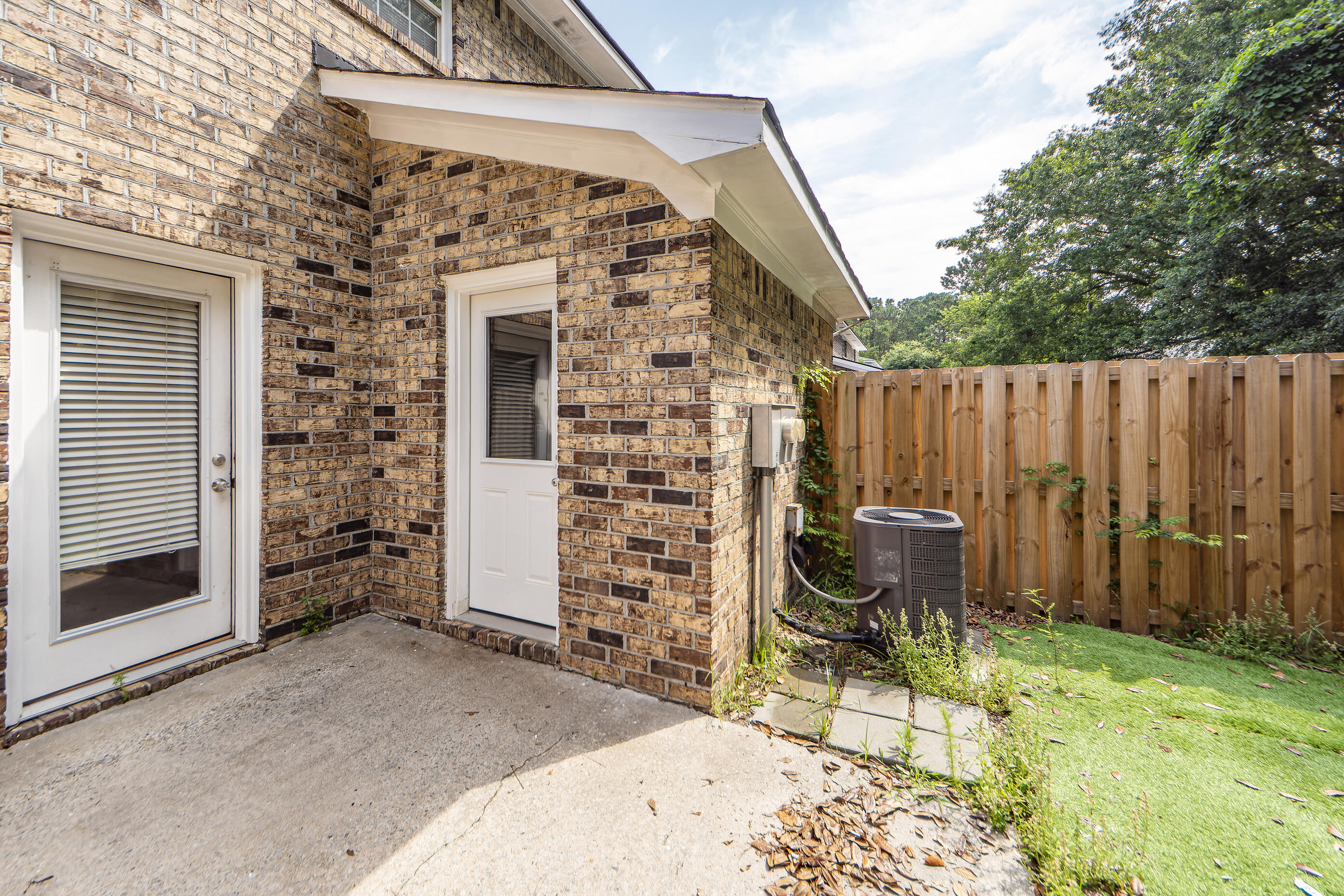 1303 Mathis Ferry Road Mount Pleasant, SC 29464 - Photo 17 of 25 17