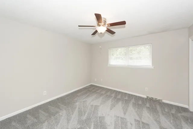 $2,050 | 1303 Mathis Ferry Road, Mount Pleasant, SC 29464